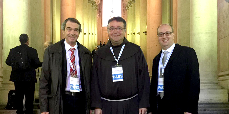 Karl Woditsch (Katholische Aktion), P. Thomas Lackner (Frauenkirchen) und Hannes Artner (Katholisches Bildungswerk) nahmen an einem Wallfahrtskongress in Rom teil und überbrachten Grüße aus dem Burgenland an Papst Franziskus 