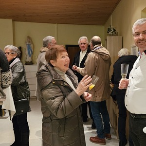 Elfriede Gruber mit Pfarrgemeinderat Andi Reisner